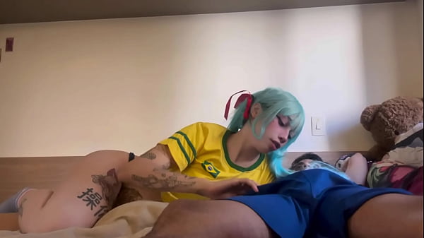 Amberzinha Cosplay’s – Hatsune Miku ft. QroZne