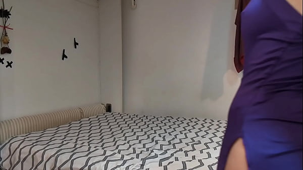 My friend is a slut while i brush my teeth